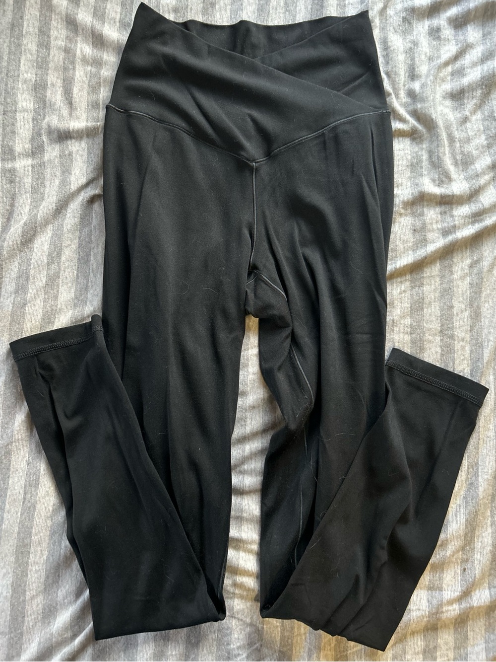 aerie Black Offline High-Rise 7/8 Leggings